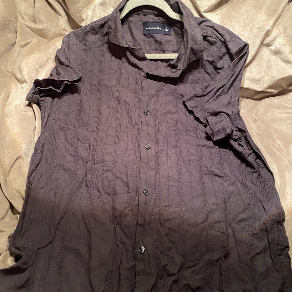 Abercrombie and Fitch men’s lightweight short sleeve dress shirt